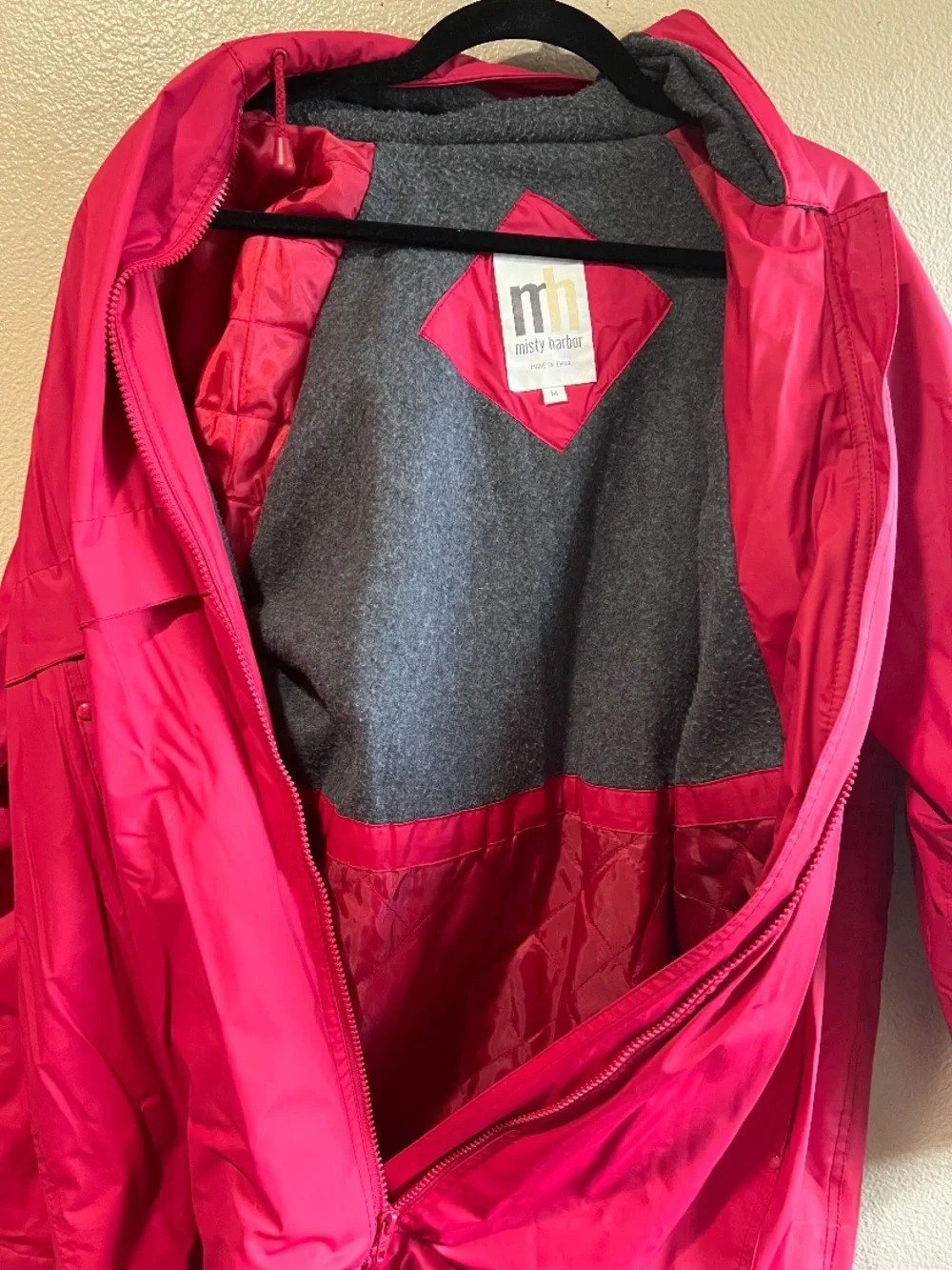 Misty Harbor Red‎ Jacket with hood size medium